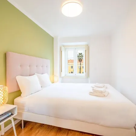 Апартаменти Guestready - Modern And Cosy *
